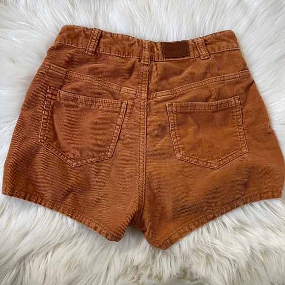 BDG mustard shorts - Picture 2 of 3